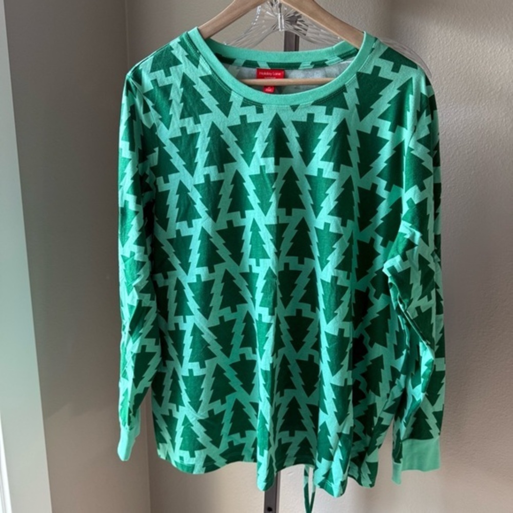 NWT Holiday Lane women’s size 2X 2-pc tree stamps pajama set